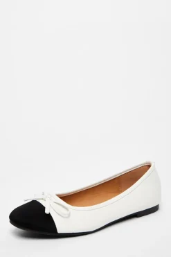 Quiz Pumps|Flats>White Faux Leather Bow Flat Pumps