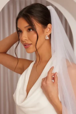 Quiz Wedding Accessories|Jewellery>White Pearl Hoop Earrings