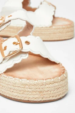Quiz Sandals|Holiday Shoes><noscript><img width=