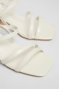 Quiz Sandals|Holiday Shoes><noscript><img width=