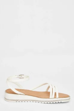 Quiz Sandals|Holiday Shoes><noscript><img width=